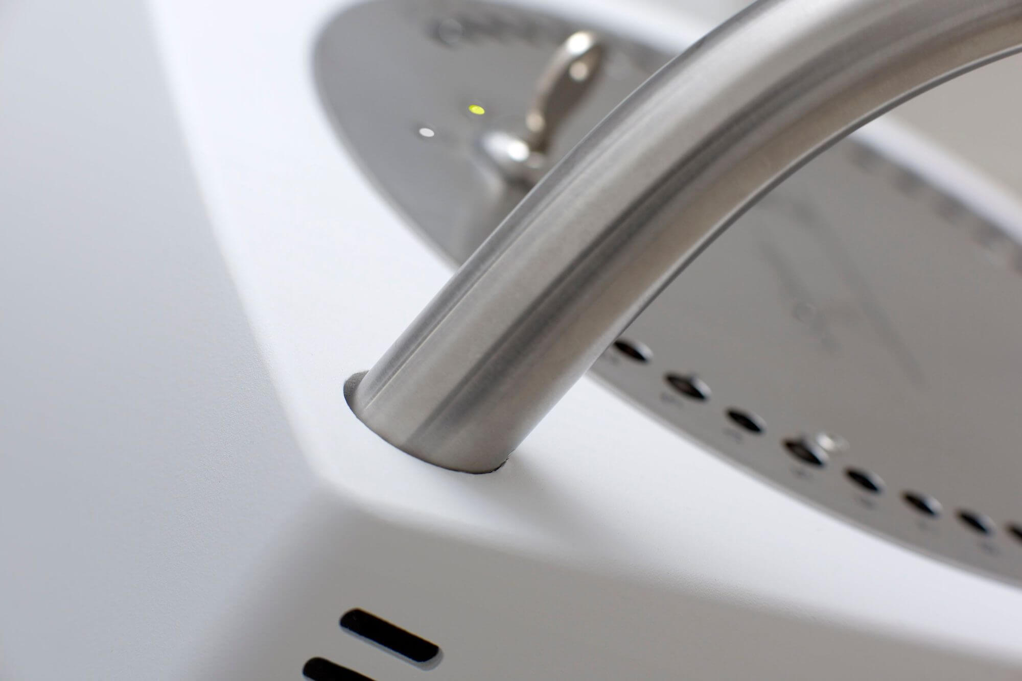 Flexitron_Afterloader_3-0_Close_Up_2_Light_On